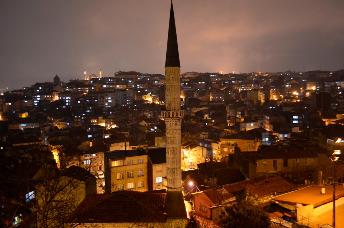 Aykul0058's tweet photo. Epeyden beri bu kadar senet incelememiştim , sizler ve kendim için gözüme çarpanlardan bir şeyler bakmaya gayret ettim ; bazıları çok hoşuma gitti özellikle dipte olanlar bazıları için yine de izlemek görmek istiyorum özellikle piyasada net bir dönüş senetlerde net bir yatay yapmadan düşüşün sona erdiğine emin olmadan para bağlamayı düşünmüyorum...

Paylaşımlarımın daha fazla kişiye ulaşması ve emeklerime saygı için beğeni / kaydet ve yorum ricamdır 🙏

Herkese hayırlı geceler diliyorum , yarın seansta görüşmek üzere ...🖐️