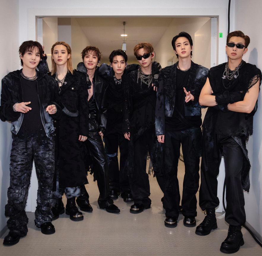 AboutMusicYT's tweet photo. Louder Than Bombs by BTS trends at #1 on Twitter with over 200,00 posts after the group performed the song during their concert today. https://t.co/o9WQeJZq61