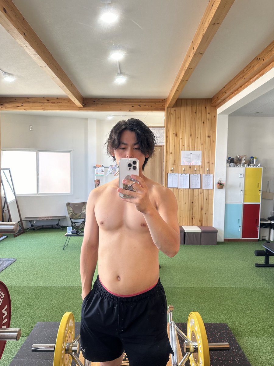 Sportsgfku's tweet photo. 【3ヶ月で−10kg】
効果を実感したものランキング

🥉 効果が薄かった
・有酸素運動

🥈 効果を実感
・朝のウェイトトレーニング

🥇 一番効果を感じた
・朝食と昼食を固定すること

理由は↓ https://t.co/TcOh3HWxVz