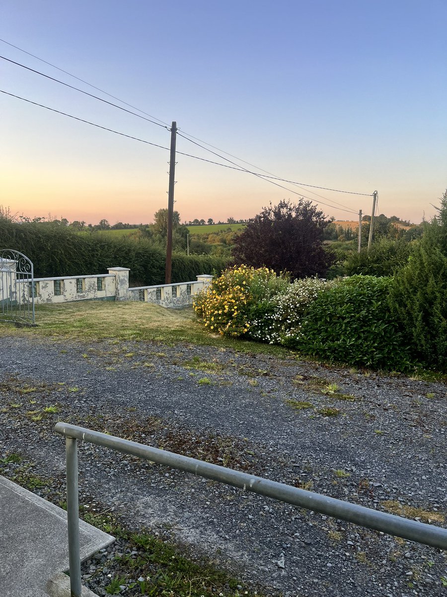 bernibee's tweet photo. Such a treat tonight to be home to hear South Wind Blows @SWB_Productions &amp; feel the same wind blowing up from the Dingle Peninsula here on the Sligo coast https://t.co/XwzQRRQI7R