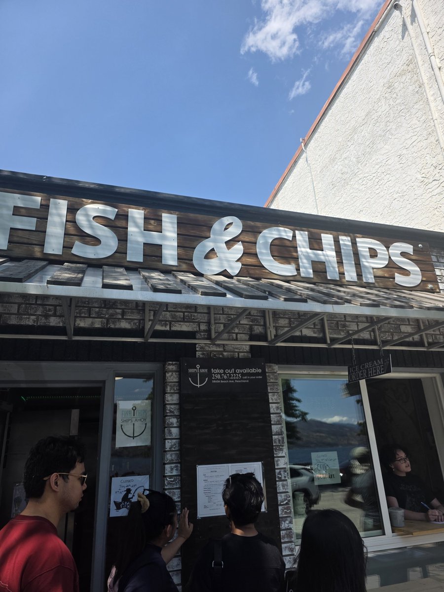 3rwinU's tweet photo. #PeachLand #FishandChips https://t.co/DiTXLtHXIS