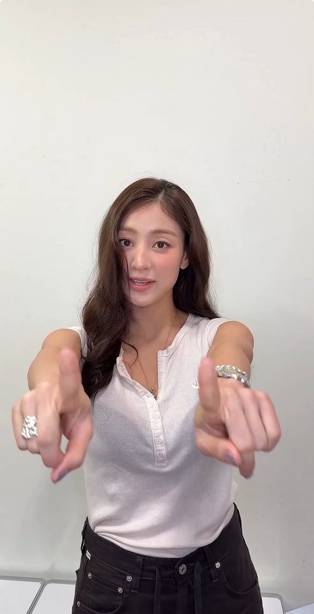 JihyoFanbasejp's tweet photo. 2 https://t.co/Jtr1qCxE53
