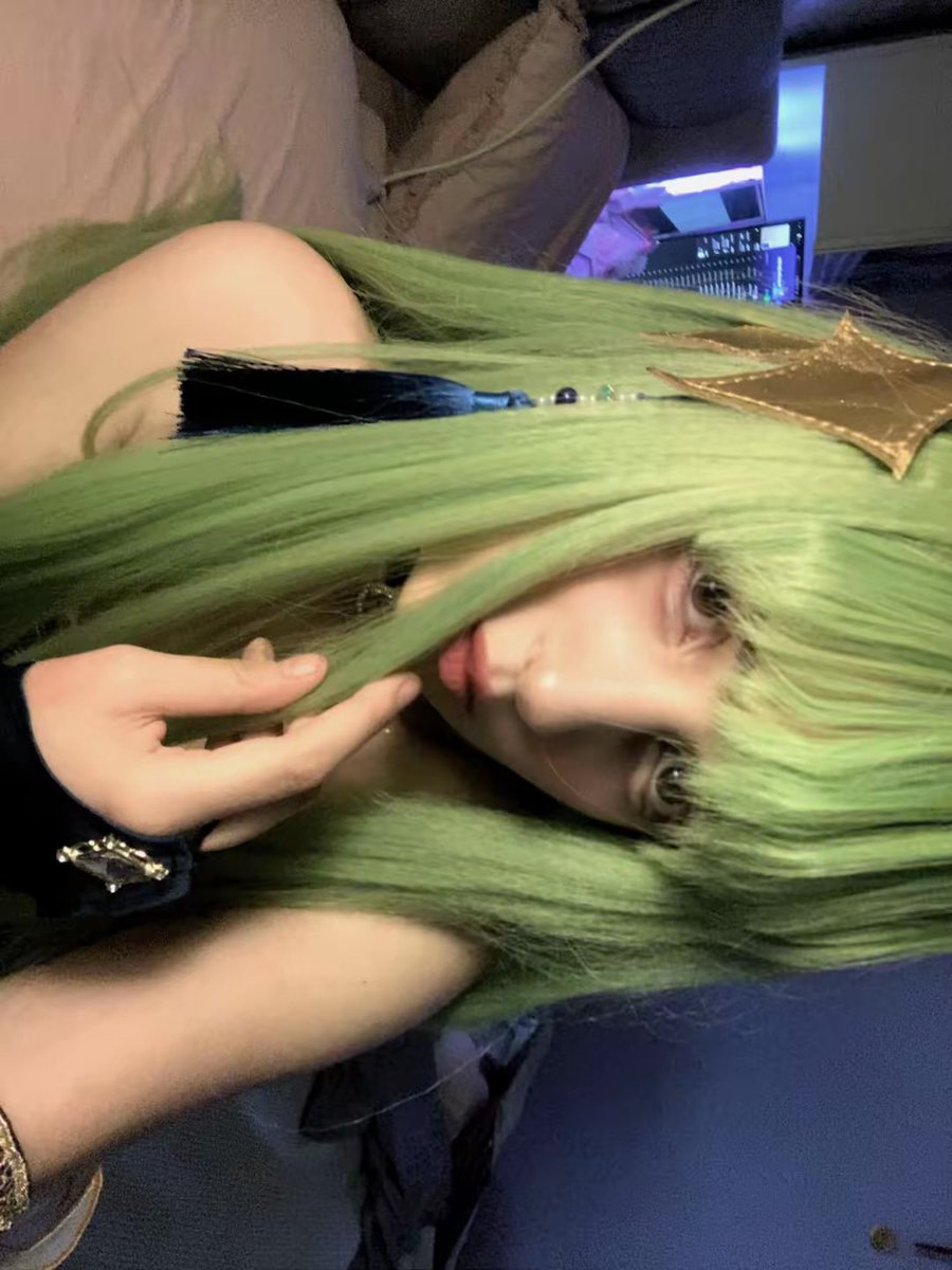 misaewxx's tweet photo. "Lelouch...  Do you know why snow is white?"

#codegeass https://t.co/KL6eiFHFGx