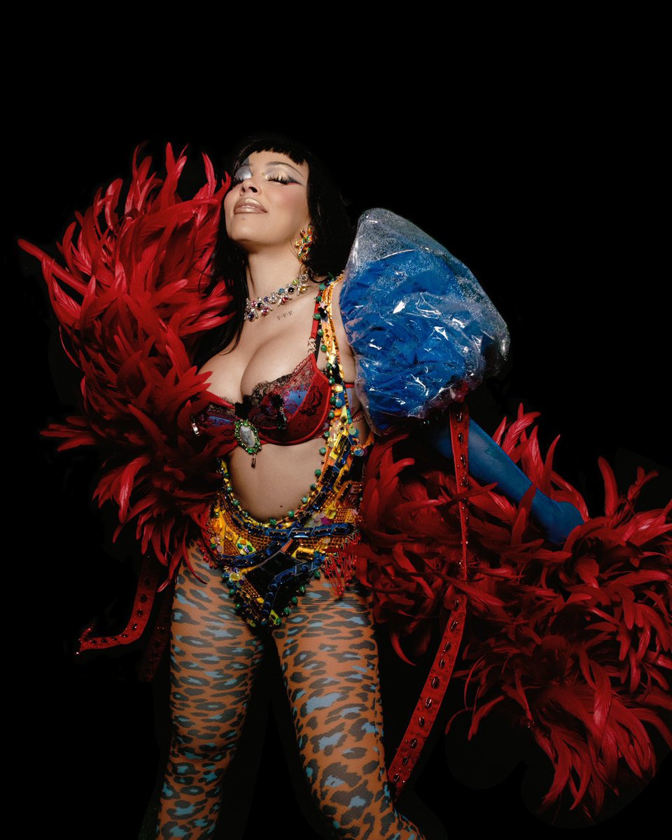 el_devoratrozos's tweet photo. @DojaCat vuelve pronto a España, te amamos 🫶🏻 https://t.co/ZpBdvWOR6U
