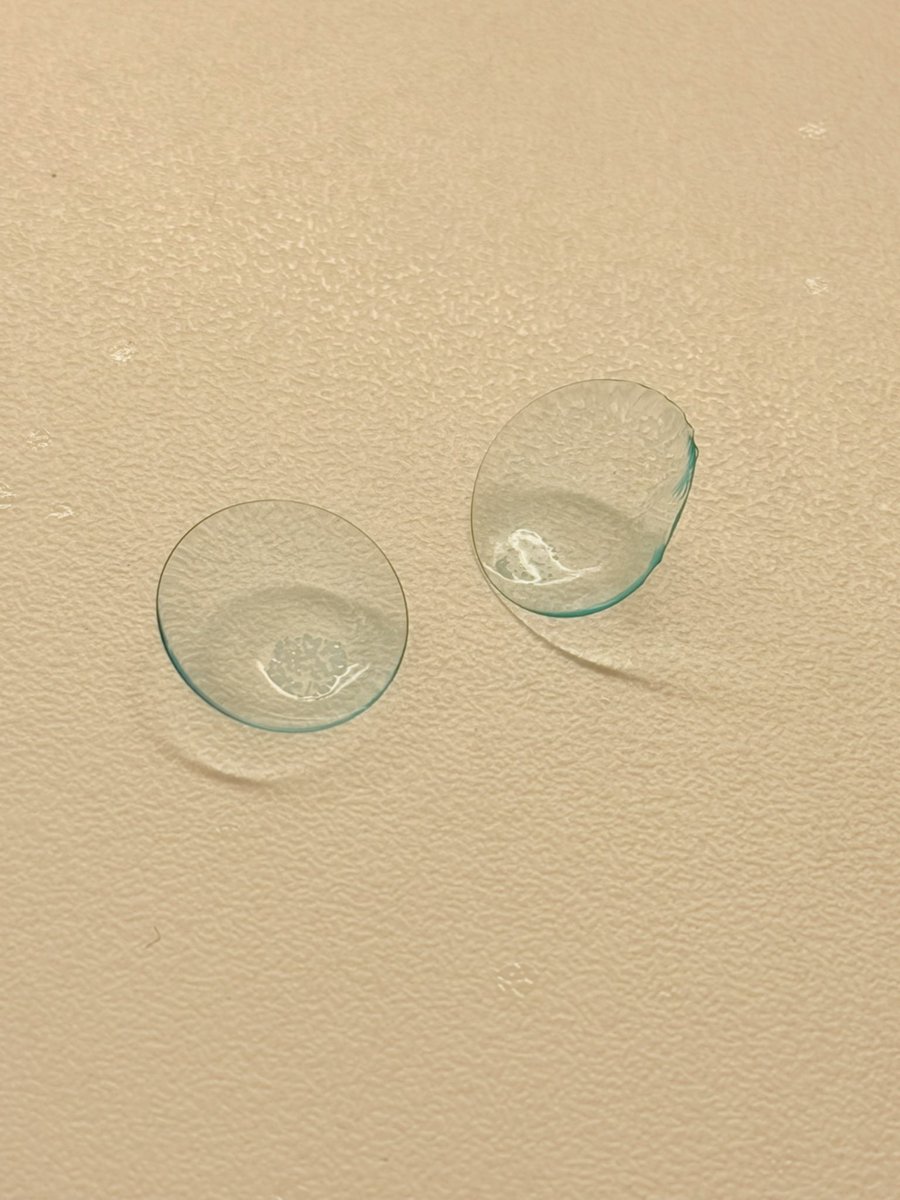 901etoile's tweet photo. selling another contact lenses that saw bts in munich d2 and heard louder than bombs FOR THE FIRST TIME EVER and blood sweat &amp; tears https://t.co/ba0k2XIiE9