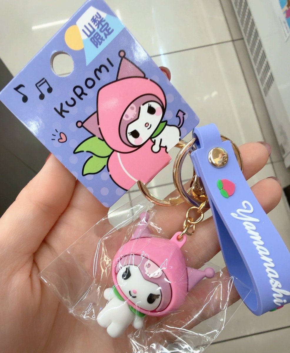 桃になったサンリオキャラかわいすぎる🍑♡ 山梨限定だよ！お土産にも