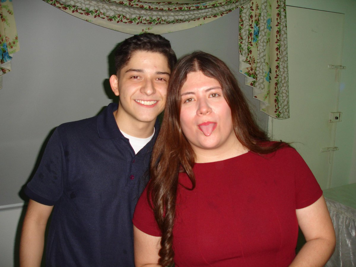 Katherinereyees's tweet photo. Te amo un mundo Hugo 😞❤️ https://t.co/QwPxHKg9UA