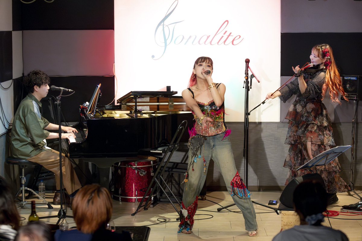 Maana_7/10赤坂TonaliteLIVE🎶 tweet media