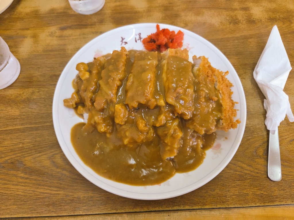 PSogneSP's tweet photo. 6月のカツカレー。
今月は3回しか食べられませんでした。
夏場の暑い時にはカレーをお休みする食堂もあるみたいです。7月は何回食べられるかな？？

#カツカレー
#カツカレー愛 https://t.co/ucbalr4uKX