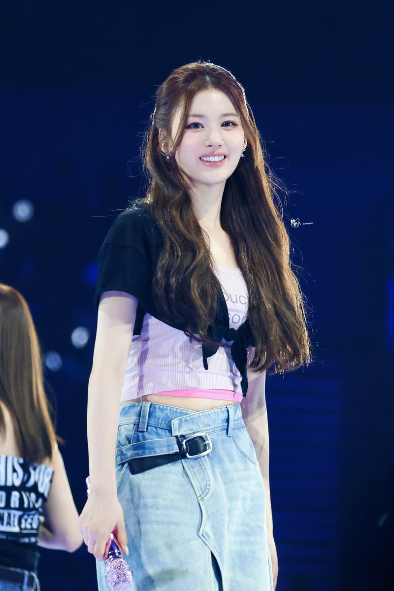 KCloo30's tweet photo. 260710 THIS IS FOR FINAL in SEOUL

(｡˃ ᵕ ˂ )⸝♡

#사나 #SANA #サナ 
#트와이스 #TWICE https://t.co/q59w9PUVH9