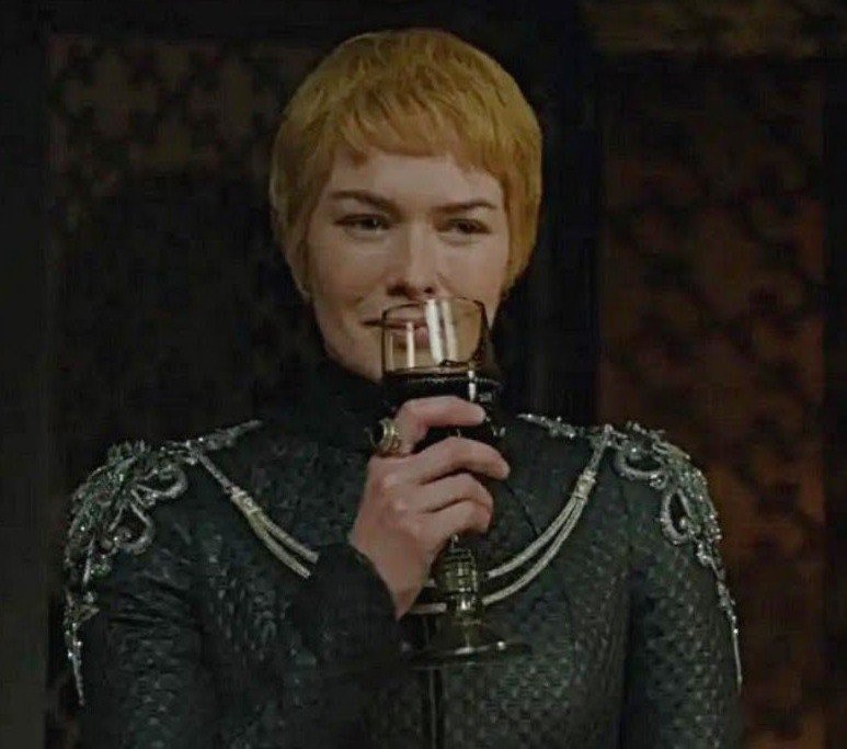 targaryenstan_'s tweet photo. Rhaenyra você já sabe o que fazer para lidar com esses lunaticos religiosos #hotd� https://t.co/f1qLgzz6xt
