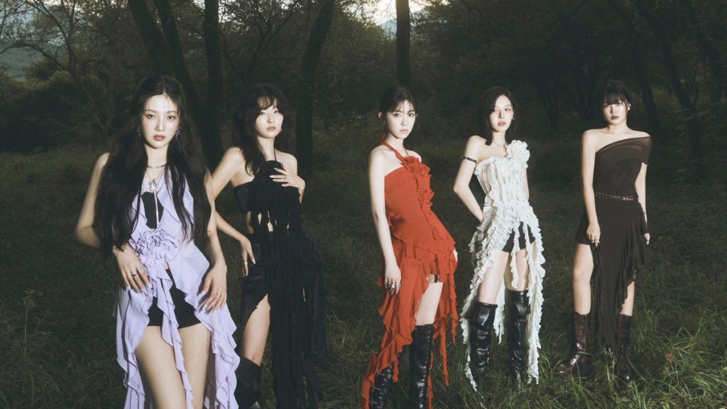 khoa_09072002's tweet photo. Congratulations #REDVELVET ranking 10# of July Girl group brand ranking https://t.co/j7G2UOVAer