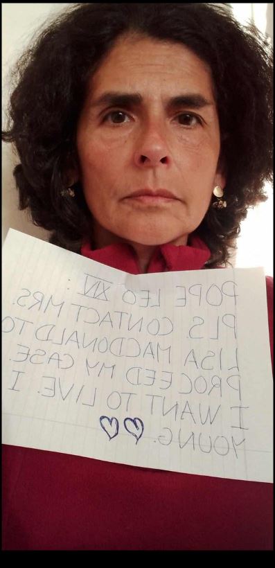 fb_doris's tweet photo. @UCEPO Santo Papa León XIV: Espero esté bien. Por favor, ayúdeme, ayúdeme, ayúdeme. Necesito que alguien me ayude. Pido auxilio, auxilio. Soy inocente, por favor. Vea mi caso, por favor. Llevo 22 años en esta lucha.  Grs. C. Figuerola. https://t.co/wE5xl57ITd