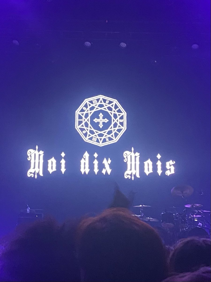 K272241's tweet photo. Ahhh, leaving so soon? Paris was a beautiful experience. I am glad to have met everyone, new friends and familiar faces. Most importantly seeing you again; my heart flutters seeing you on stage. 
Dix Love 🖤 https://t.co/b1KzHSQmeQ
