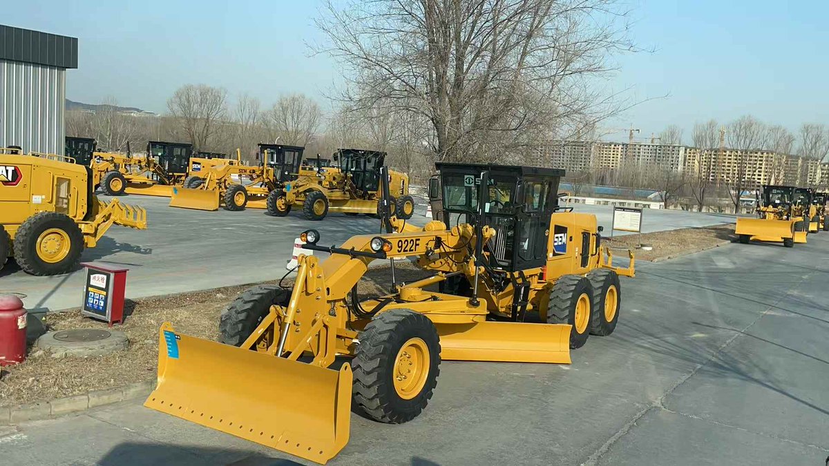 SHale24417's tweet photo. SEM 922F Motor Grader Shipping to Guatemala
Shipping Day🥳🥳🥳#grader https://t.co/c9Ur2e3FjM