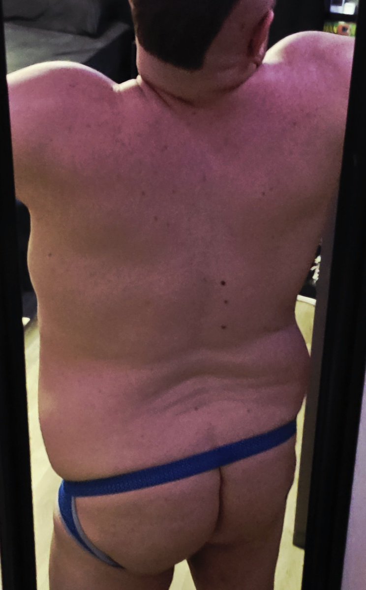HOGBEAR91's tweet photo. @oreoman_ I have a hole you can use next time to blow 😈 https://t.co/gqYqAxiHNV