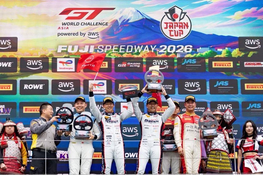 NISMO_JP's tweet photo. 【GT World Challenge Asia】

Rd.5-6 富士スピードウェイ🗻

500号車 TEAM 5ZIGENが
Rd.6 SILVERクラスで初優勝🏆🍾

同日開催された #JapanCup にも935号車 GALAH RACINGが #NissanGTRNismoGT3 で参戦しました🏁

#GTWorldAsia は
次戦 8/27-30 岡山国際サーキットで開催されます🍑

#GoGoNISSAN2026 https://t.co/sgrgrN2C0m