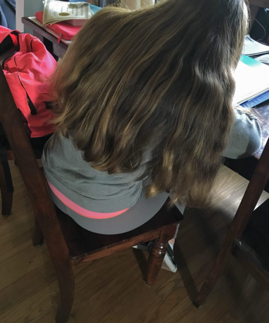kalebleite's tweet photo. My sister is getting better and better #creepshot #candid #nolimitt #teenagerr Uncensored version in comments (no joke) https://t.co/Jk5nKfXGNl