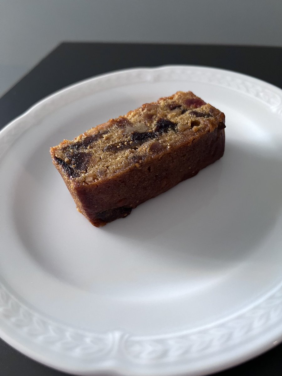 TEOREMA_CAFE's tweet photo. 蒸しっとしている月曜日です。喉が乾いていなくてもこまめな水分補給を。本日も13:00-18:00でテオレマしています。本日も豆の代わりにサツマイモとパイナップルが入った｢豆花｣ございます。黒砂糖に生姜汁の冷たいシロップはお好みの量でお楽しみください。 https://t.co/rE4LClOwhr