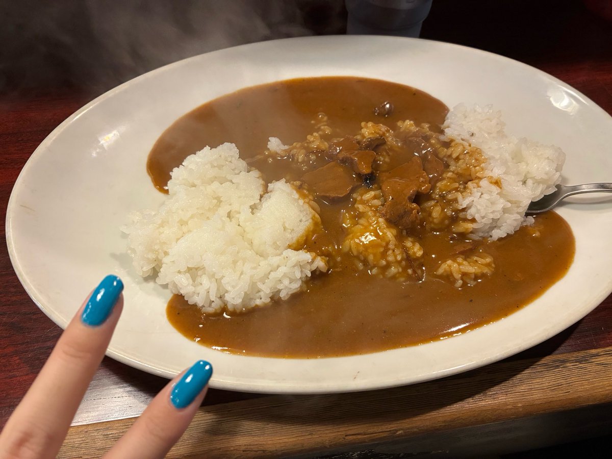 Owl_serata's tweet photo. 週末は親友拉致って人生初のお店でカレー食べたり、溶岩焼き食べたり、おうちアヒージョするなど https://t.co/xITu8KKAiu