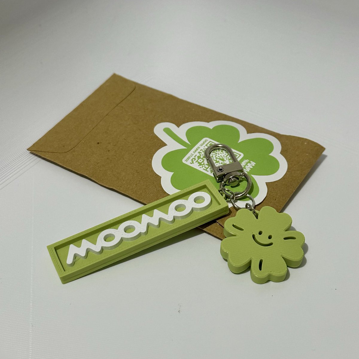 abcdingefging's tweet photo. 🍀 mamamoo 4ward in mnl freebies 🍀

1:1
limited qty
loc tba

#4WARDinMNL https://t.co/75N5Gs3bqY