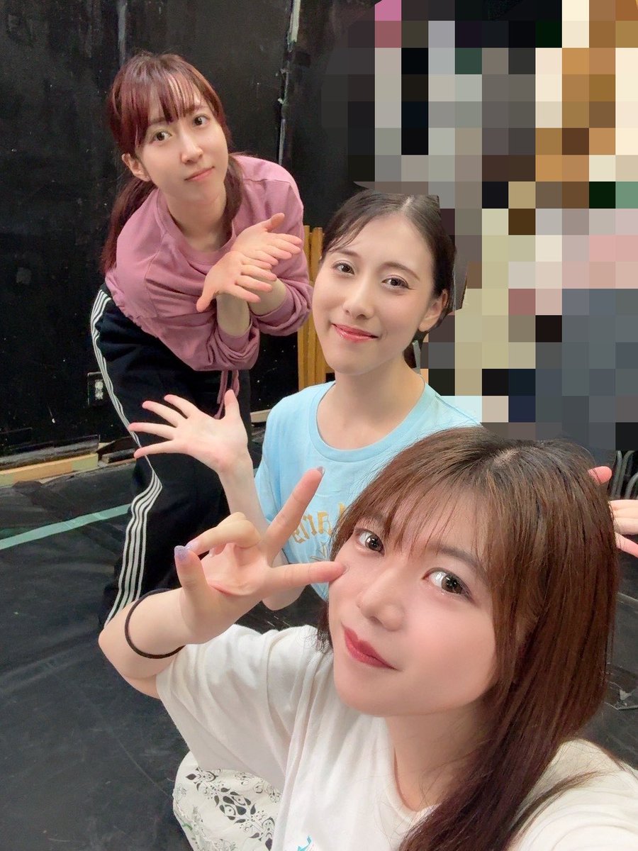 gondasaki0909's tweet photo. #夏夢G2026 

可愛いわたしの妖精たち🧚‍♀️🫧
はるちゃん＆きりちゃん！

今回大活躍なおふたり！
わたしもたくさんお世話になります💐🤍

───❁───

「夏の夜の夢」

7/30(木) 15:00/19:00
7/31(金) 14:00/19:00
8/1(土) 14:00/18:00
8/2(日) 12:00/16:00

📍JOYJOYシアター(桜台駅徒歩3分) https://t.co/gQZk0yuEgb