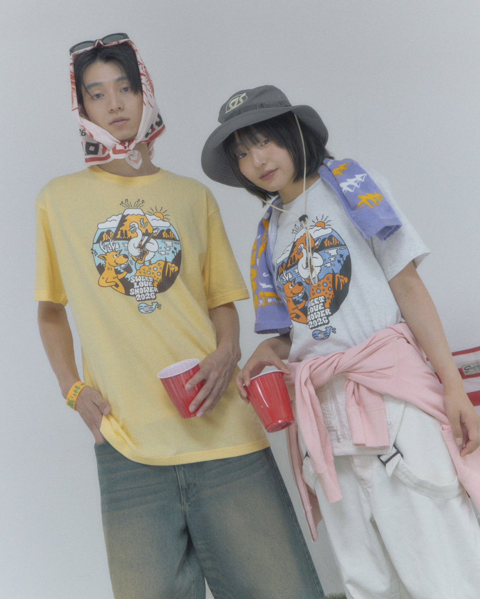 今夜20時〜】 #ラブシャ 公式Instagramでオフィシャルグッズを紹介する
