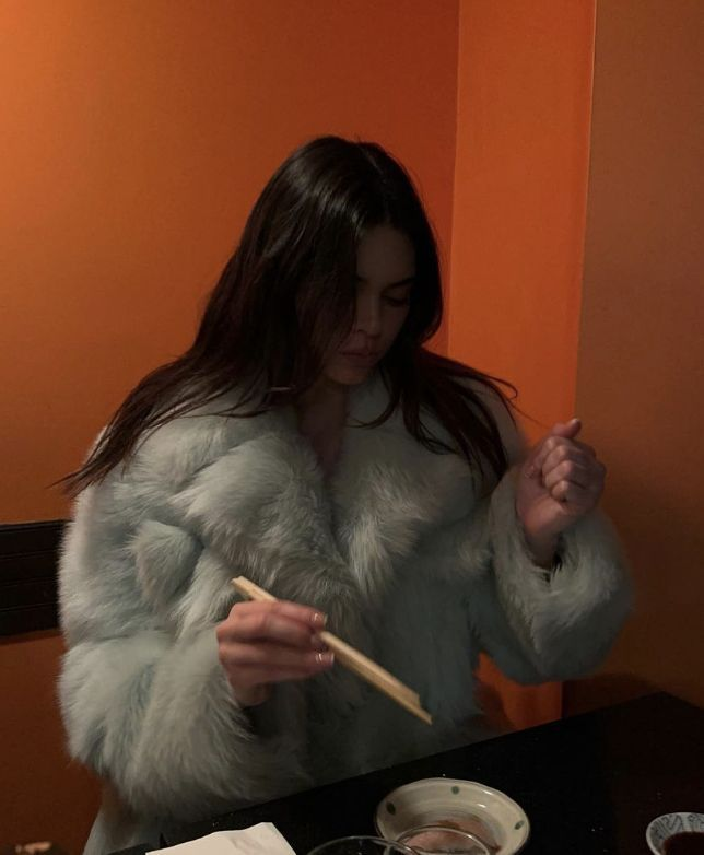 JennerItGirls's tweet photo. dates with kendall jenner https://t.co/uPpSOiZhnK
