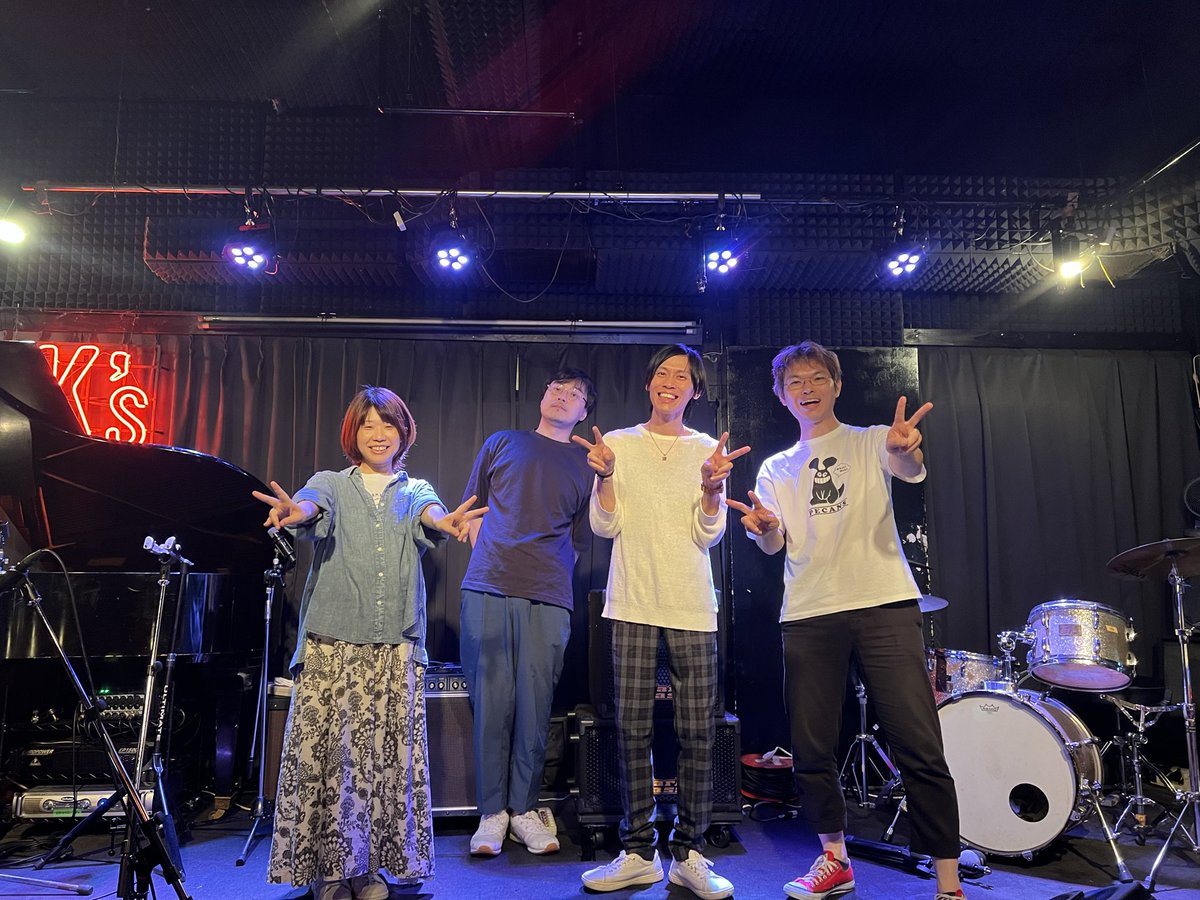 tsaksnd's tweet photo. 無事に定例会も終了！

今回は本当に盛り上がってました！年々、エンターテイメント要素が強くなってるけど、みんな趣旨大丈夫かな？？(笑)

とはいえ、いつもこのメンバーには本当に感謝！お疲れ様でした！

#定例会
#夏の陣
#無事終了 https://t.co/MZZqhd41v2