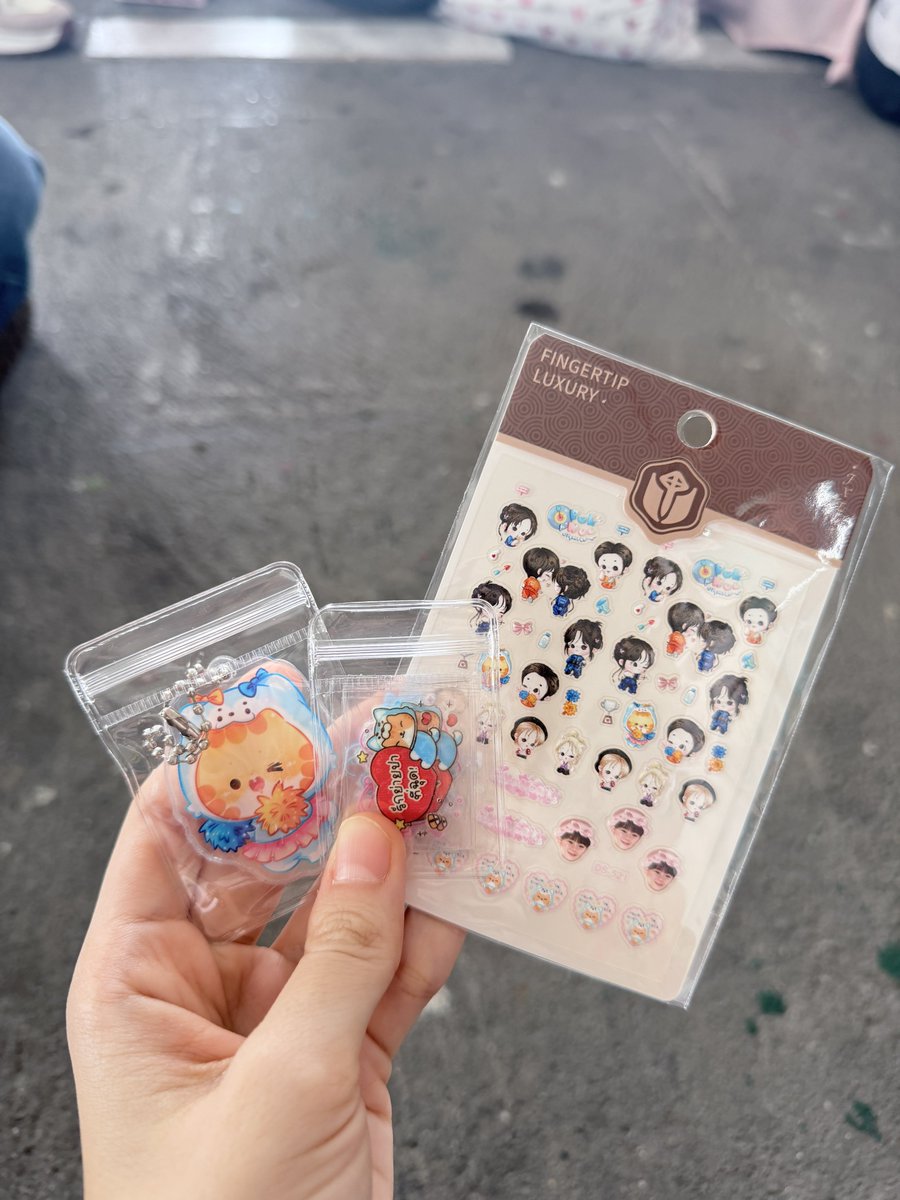pabo_odaq's tweet photo. พี่ @bbearchoco พร้อมแจกแย้วคับ
เอามาไม่เยอะน้าาา มารับกันได้คับ
#reviewbbearchoco https://t.co/gY5q54m1mL