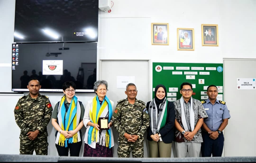 UNODC_BMB's tweet photo. With the generous support of 🇯🇵, UNODC GMCP donated Search and Rescue (SAR) equipment to the National Maritime Authority of 🇹🇱. The donation strengthens maritime emergency response capabilities and contributes to safer and more secure seas. https://t.co/1imLiYtOjX