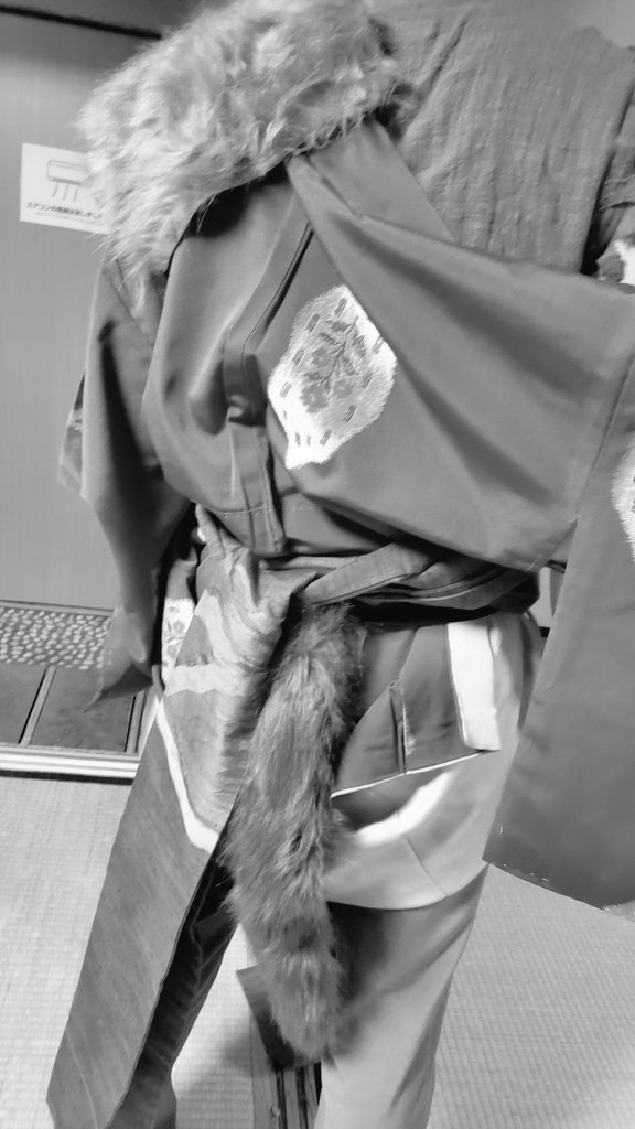 shibaigumitora's tweet photo. 衣装や小道具もじわじわ
そして時代劇と言えば‥‥⚔️

ご予約→
https://t.co/Xe7iXg8zpG

８月23日の回が人気ですので
お早めにどうぞ🐾
#白雪丸 https://t.co/iS3X8XFvej