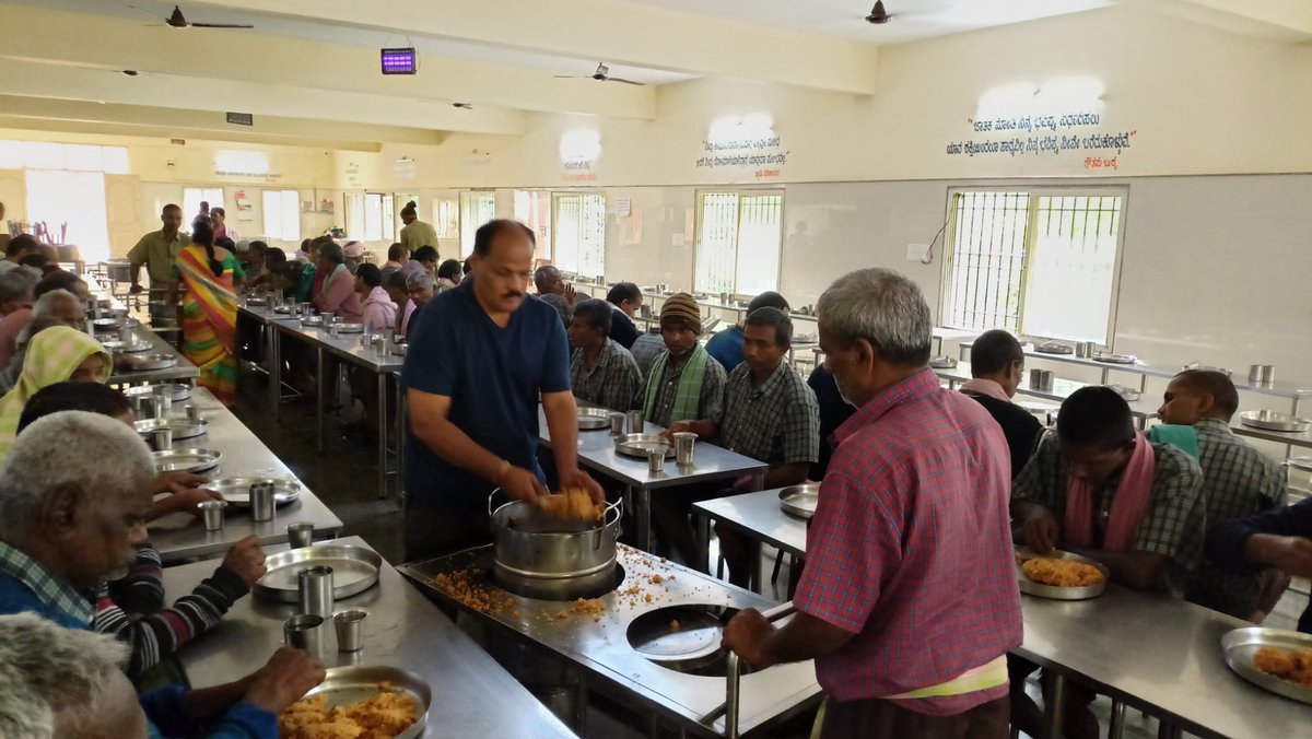 npkbng's tweet photo. Good morning, NPK Bangalore Breakfast
#SocialAudit_SWDMeals
#SWDGoK
#CentralReliefCommittee https://t.co/ZMV2Gobe1Y
