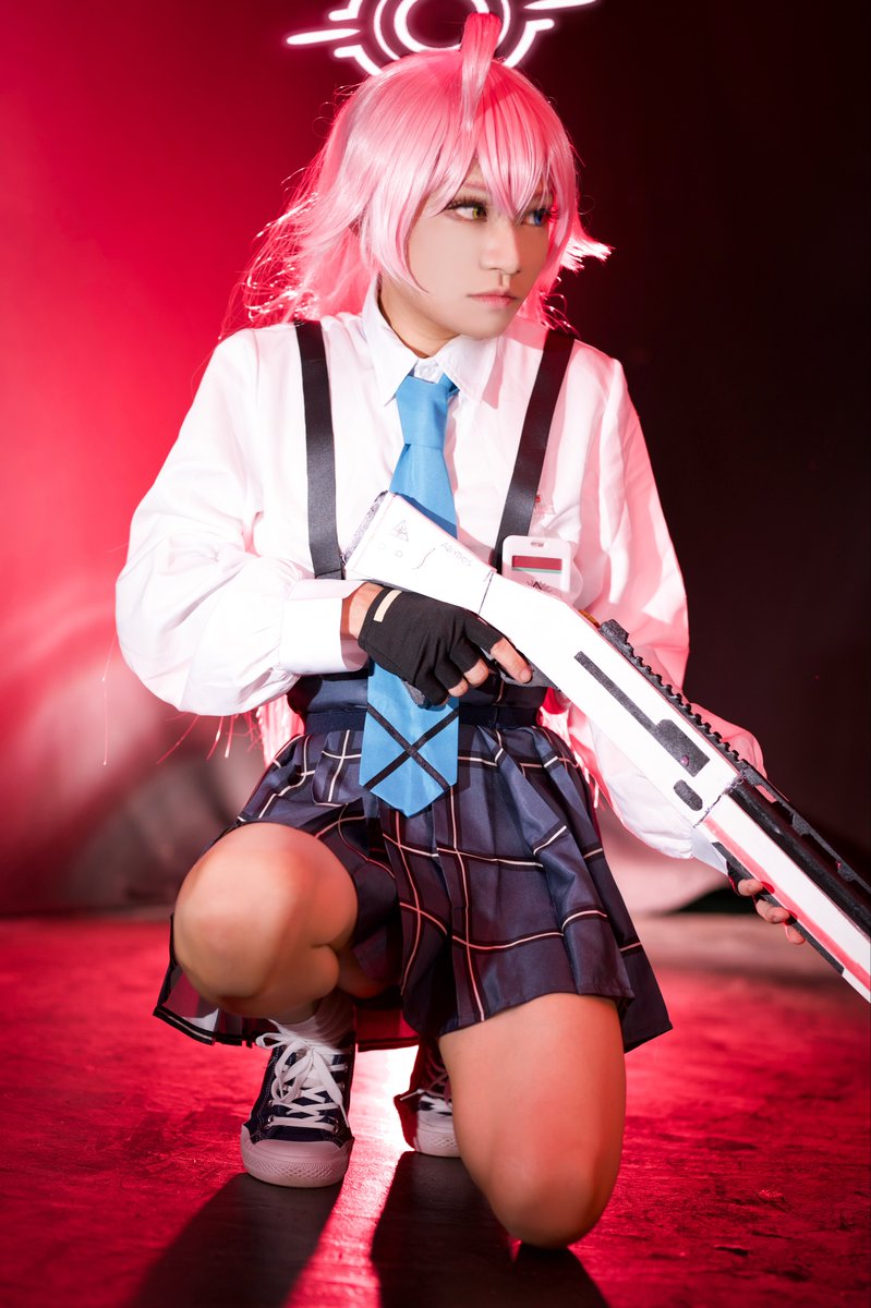 rei___3me_s's tweet photo. cosplay #ブルアカ
　小鳥遊ホシノ
(再掲)

s🏠.@happinyass 

#bluearchivecosplay https://t.co/LYRAyTnqTZ