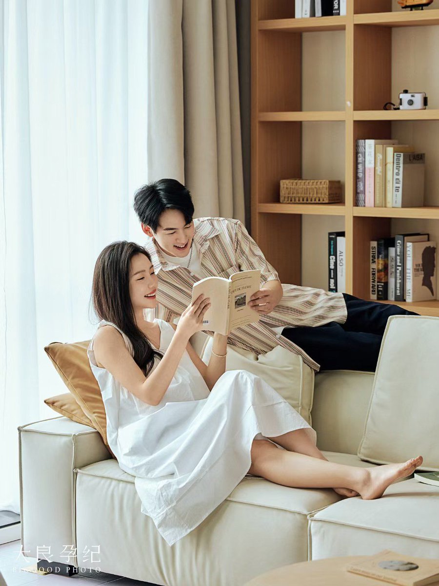 rivermu2er's tweet photo. Spent the whole afternoon curled up on the couch, sharing one bag of chips and re-watching our favorite old show—nothing beats small, lazy moments with you. https://t.co/TUSx0n6GtW
