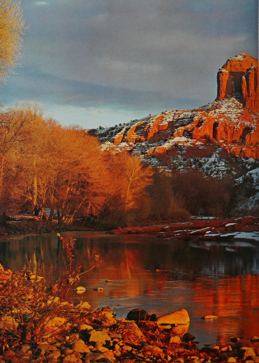 sovietsoleri's tweet photo. Arizona, God's country. Can't help but shed a tear watching the sun rise and fall here. The southwest is the ultimate frontier. https://t.co/KpzlwtlKKL