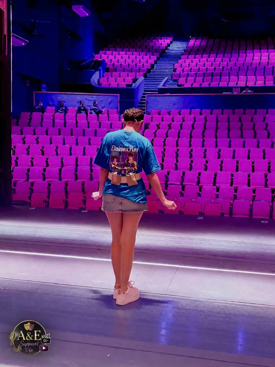 TeamAldaineVIP's tweet photo. ✨Eres un diamante que brilla siempre en el escenario @ElaineHaroMusic 💎 ✨ 
ELAINE X MENTIRAS CDMX https://t.co/LskK7CBlE6