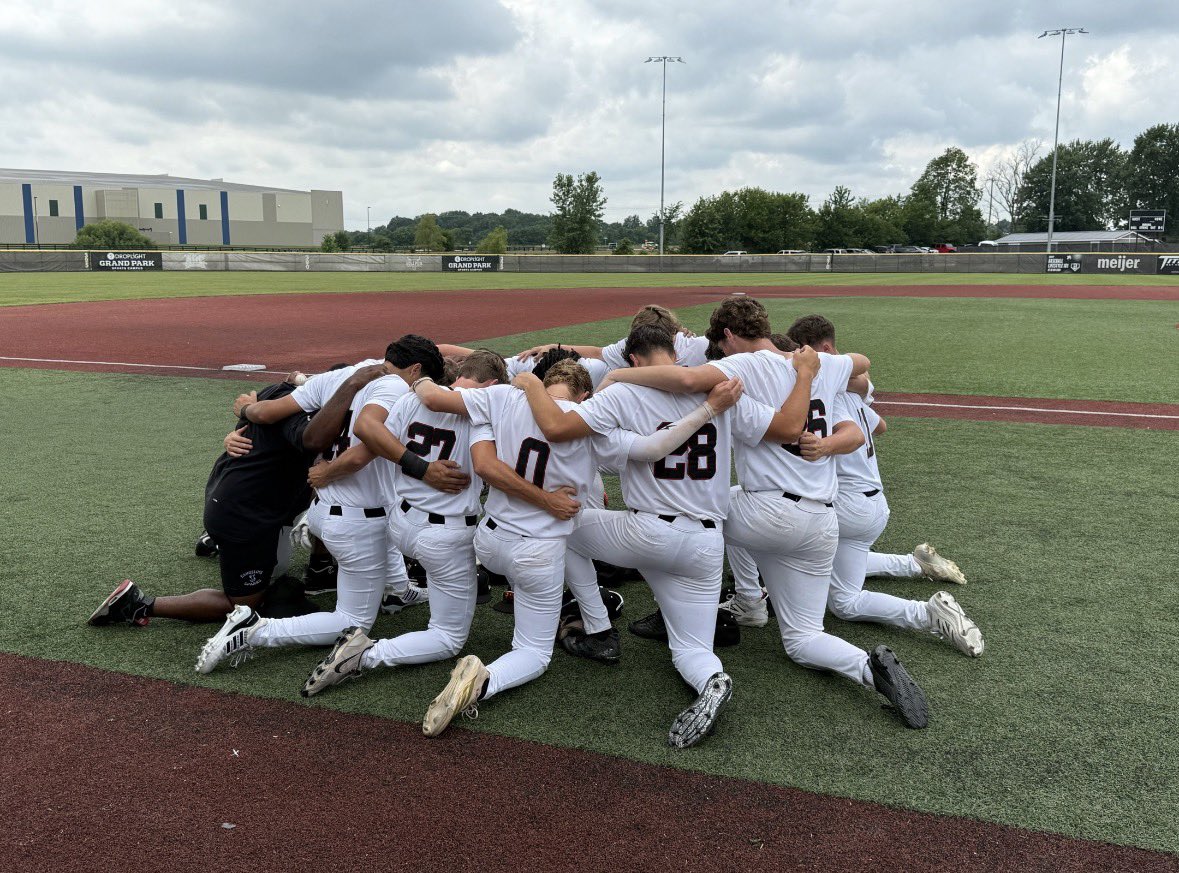 Ogibson432's tweet photo. Great week in Westfield. The team fought hard all week despite just falling short of the ABC championship. Tournament/weekend stats below. ⬇️

-14/23 (.608)
-1 HR
-2 Triples 
-2 Doubles 
-12 RBI

@CoachFletch25 @PrepBaseballIL @PB_Uncommitted @CangelosiSparks @mr_kbriscoe https://t.co/Y6JVT3diVS