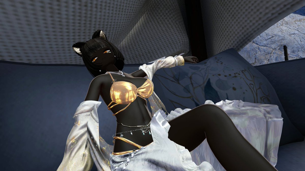 RaIRa_vrc's tweet photo. おはらいら〜…
なんだか風邪ひいた時の皮膚のヒリつきとか、
腹痛腰痛、あと倦怠感がすごい…
ぅあ〜からだが〜 https://t.co/Dpwetu8bjk
