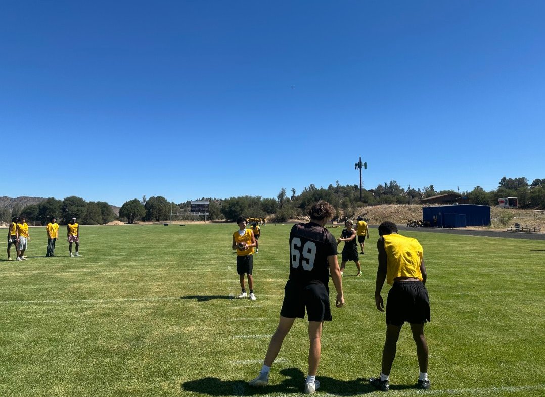 Coach_Figueroa's tweet photo. Very proud of these boys! Camp Yavapai was a great experience and we are excited for the opportunity to compete this season. 

Thank you @YavapaiCollege and @AY_BILT for a great camp!

#NextLevelPadres//#PadrePower https://t.co/tSCuo9IV8l