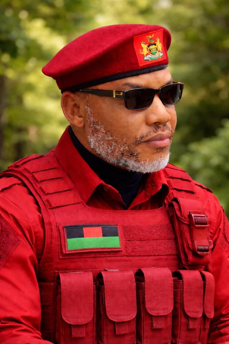 donprin_x's tweet photo. @ChinasaNworu Supreme means the highest authority which is what MNK is. If u had any brain you would have figured the meaning before attempting to take his office. 

That supremacy isn't what you can get by gossip, drop your ego and go meet your family if you have one. Onye ala https://t.co/6066AAuOZI