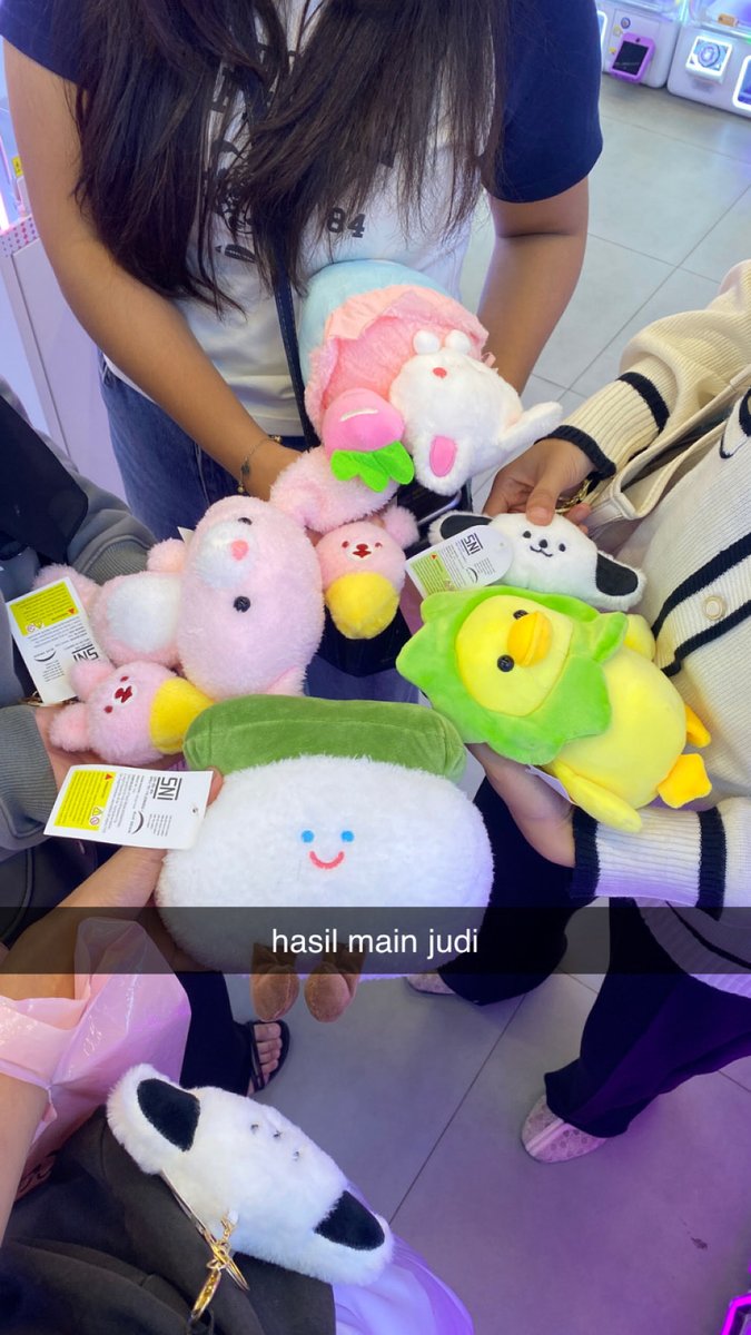 khanienie's tweet photo. akhrinya bisa sempetin waktu main terakhir kali pdhl mepet sama kerja msuk malam🥺👋🏻 https://t.co/y0IHzbLVZy