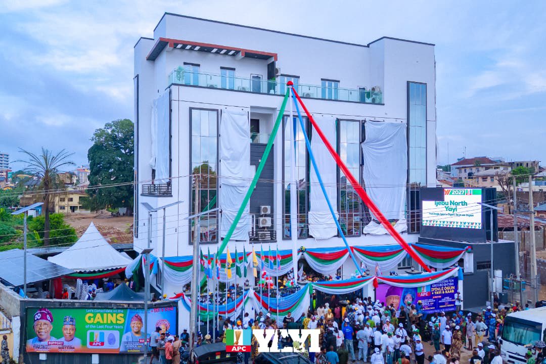 Sen_AdeolaYAYI's tweet photo. We Inaugurated Our Campaign Headquarters for the 2027 Governorship Election https://t.co/qFd0akiW4m