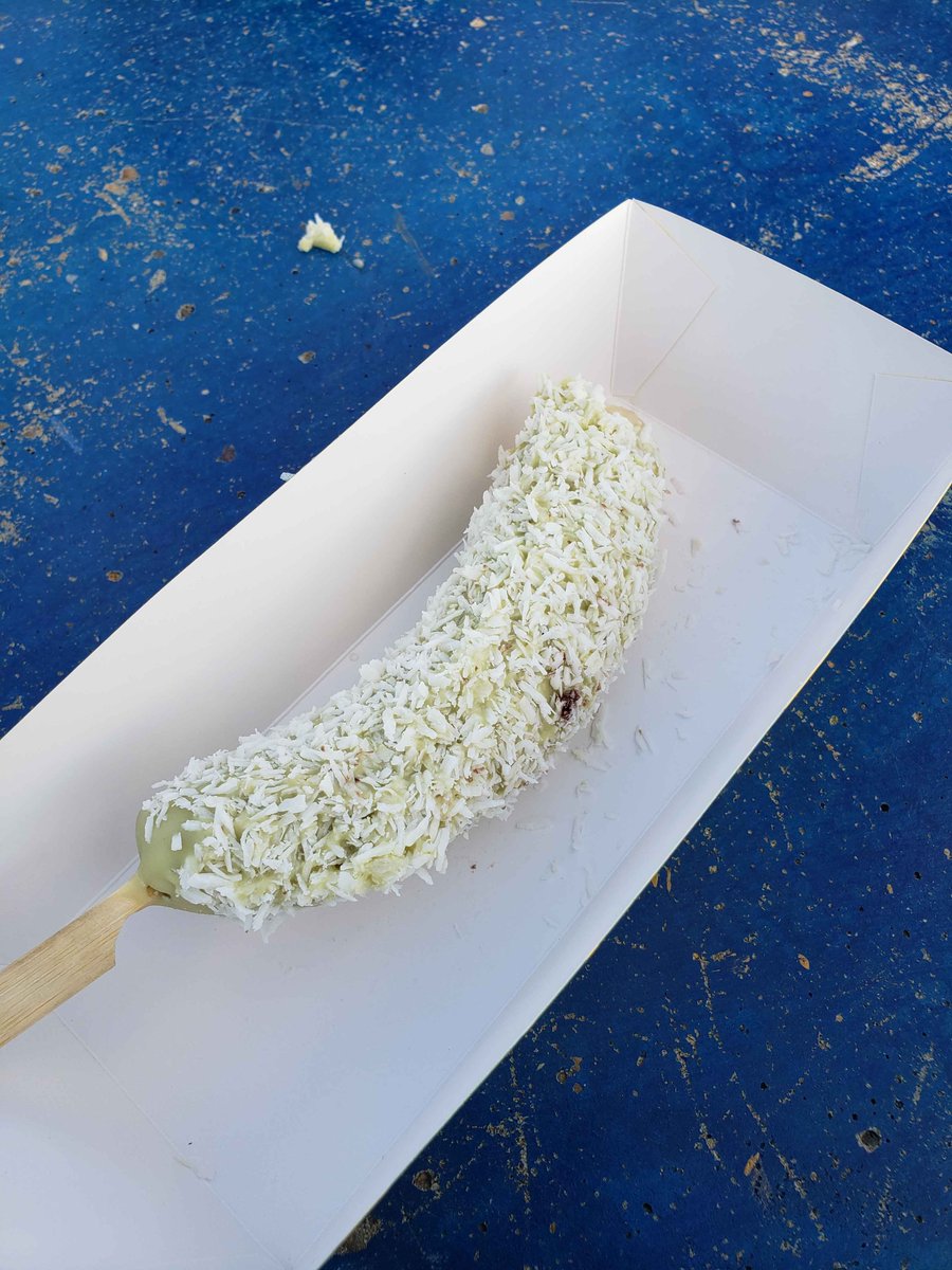 twilightFPS's tweet photo. Chocolate Milk Tea, with Street tacos, and matcha coconut banana. yummers https://t.co/227u2DbpI1