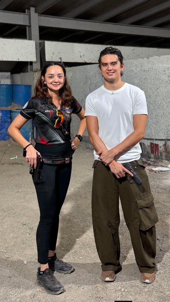 aussiejboy's tweet photo. James Reid trying out my KMR Orca 9mm #TheGunStore
#JamesReid | James Reid @tellemjaye
▪️Eira Cabarte https://t.co/SWB7GOjljM