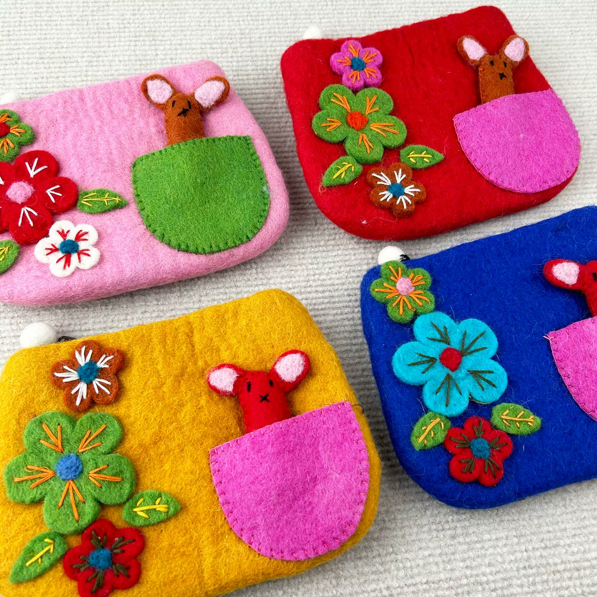 choejunmye80885's tweet photo. Just finished this cute felt pouch! Added little embroidered stars on the flap—perfect for holding my lip balm and keys. So much fun turning bits of fabric into something useful ， https://t.co/PTatkVYpnb