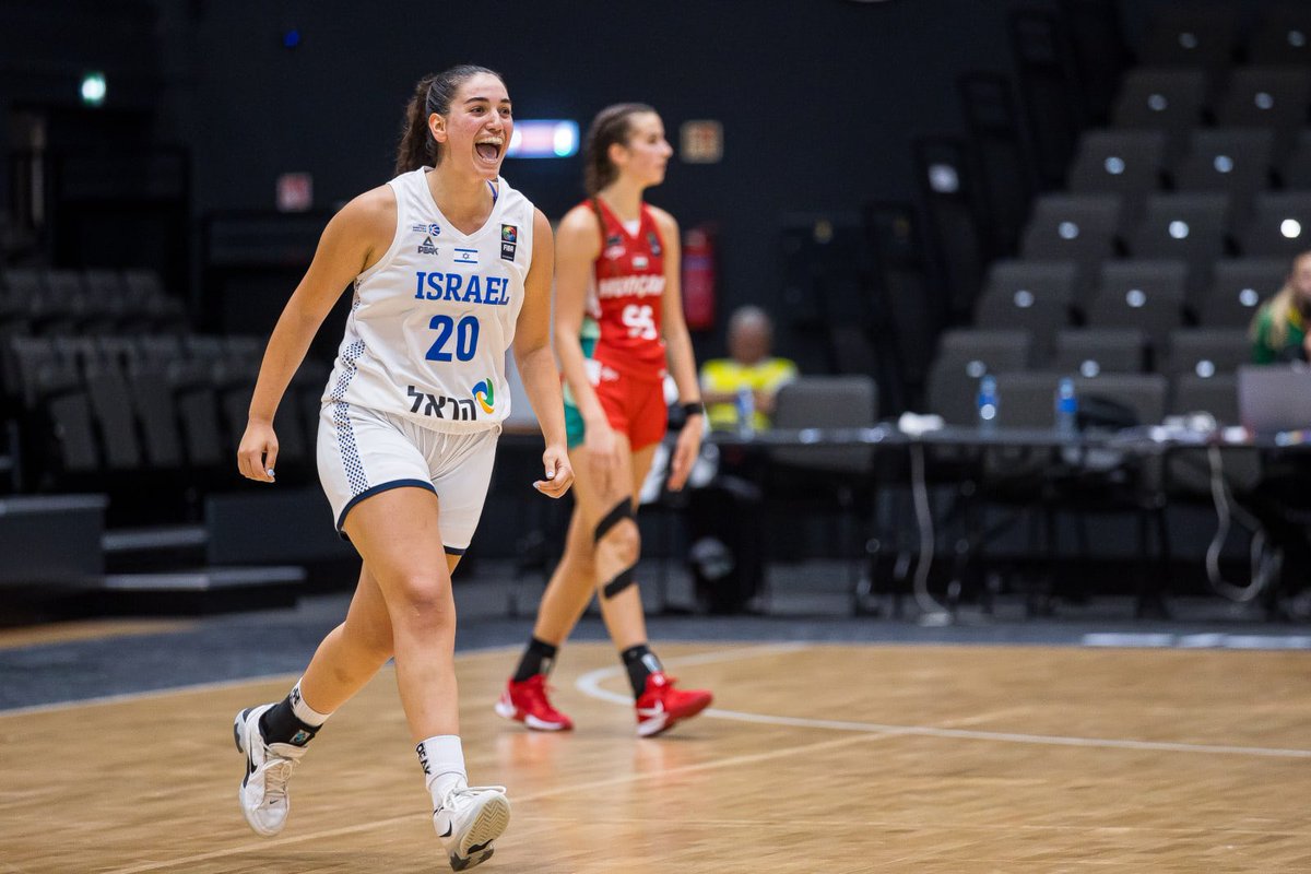 yuval59's tweet photo. Maya Zilbershlag in the U20 Eurobasket (only 18!):
13.7 pts
6.6 reb
38% 3pt
@PurdueWBB got themselves a real one https://t.co/IBfPOshpYD