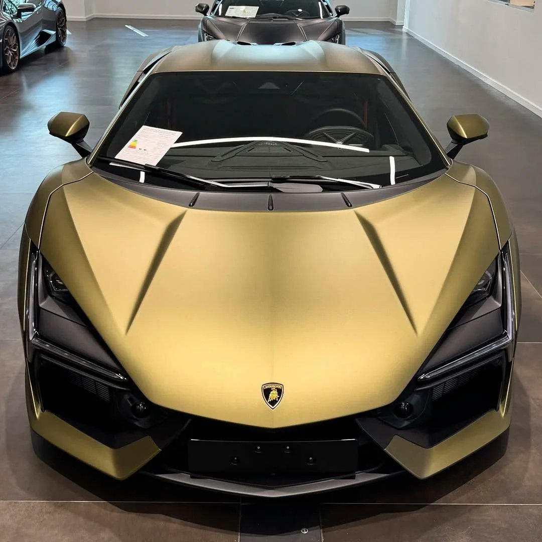 competitionreal's tweet photo. Lamborghini Revuelto 🔥 https://t.co/6AzA9qbNzf