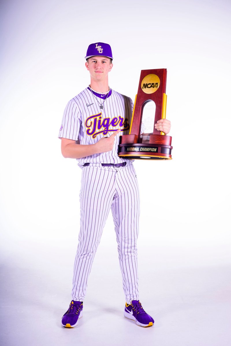 znagy20's tweet photo. #LSU will have 6 Top-100 signees make it to Baton Rouge.

- OF Malachi Washington: No. 28
- OF Nate Davis: No. 34
- 1B/OF Dominic Santarelli: No. 45
- Lucas Nawrocki: No. 50
- RHP Cooper Sides: No. 83
- SS Parker Loew: No. 97

Unprecedented territory for Jay Johnson and Co. https://t.co/VqP6nw7xja