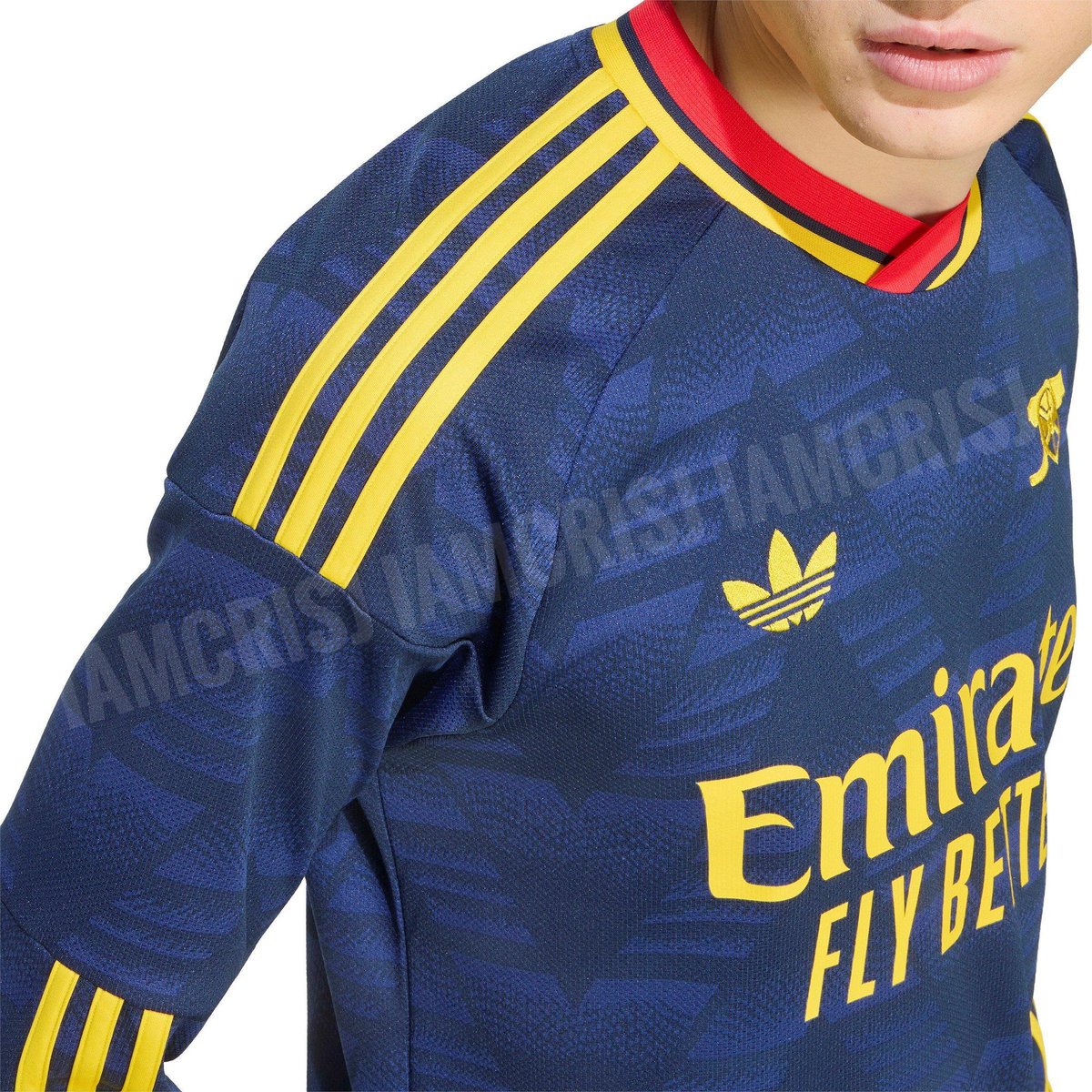 afcstuff's tweet photo. 🚨 Leaked images of Arsenal’s 2026/27 away kit, dubbed the ‘bruised banana reimagined’, set for release on July 23. ✅🍌

📸 @IamCrisJ https://t.co/TyfJokOIm7